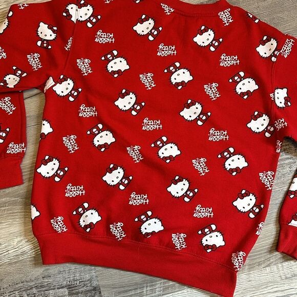 Sanrio•Hello Kitty•all over red•sweatshirt•small•crewneck | 1590 - Picture 7 of 8